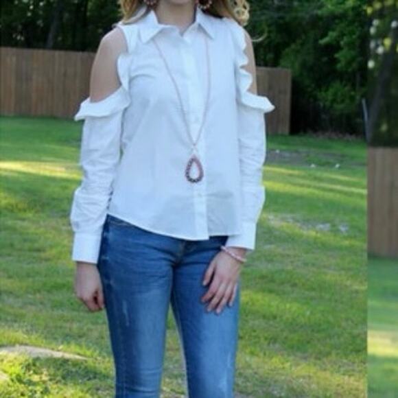 BUSINESS OF STYLE LONG SLEEVE BUTTON UP IN WHITE - Picture 2 of 4